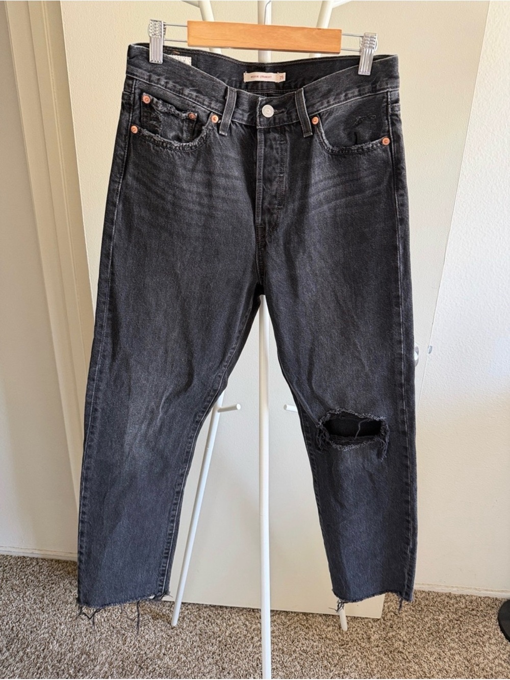Levi's Women's Black Relaxed Ripped Jeans